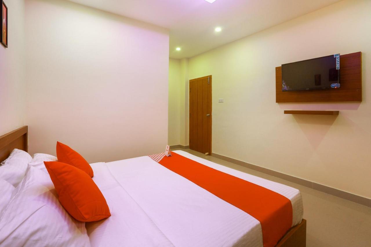 Hotel Oyo Ramis Residency à Kannur Extérieur photo